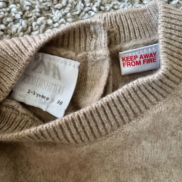 ZARA 100% Cashmere Sweater Long sleeve solid sweater Tan Toddler Size 2-3 Years - Picture 4 of 8